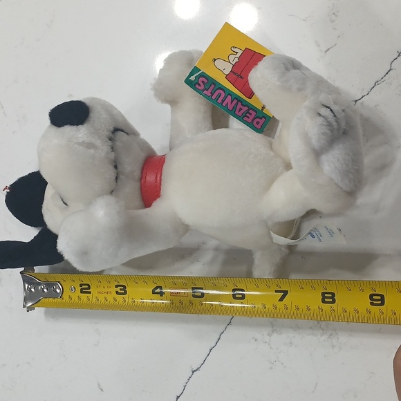 Very rare snoopy 8" , super cute, with tags - Picture 5 of 5